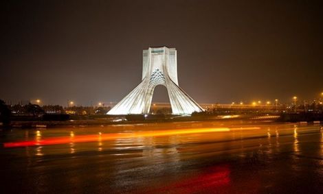 سردرگمی مردم با عدم لغو منع تردد شبانه/ چه کسانی در شب تردد کنند، جریمه نمی‌شوند؟