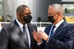 تماس تلفنی گانتس و آستین با محور ایران و افغانستان