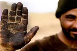 خط فقر در کشور بیش‌تر از ۱۰ میلیون تومان است