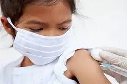 نزدن واکسن کرونا به کودکان، ظلم به آن‌هاست