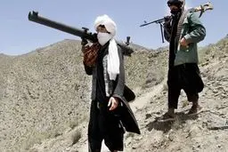 دختران در افغانستان به مدرسه می روند؟