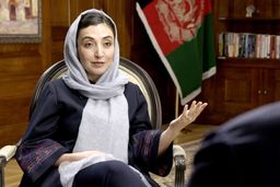 سفیر دولت اشرف غنی در واشنگتن: مردم کشورم دیگر به روسای جمهور آمریکا اعتماد نمی‌کنند