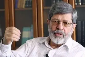 انتقاد تند مرندی از وزارت بهداشت: دارند مردم را گمراه می‌کنند