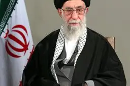 تصویری از رهبر انقلاب در ابتدای مراسم عزاداری اربعین حسینی علیه‌السلام