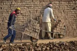 وعده های بی سرانجام برای خانه دار شدن کارگران/ گره کور مسکن در دولت جدید باز می شود؟