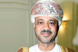 عمان: برای نزدیک کردن دیدگاه‌های ایران و کشورهای عربی خلیج فارس تلاش می‌کنیم