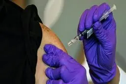 هیچ یک از توصیه‌های«طب ایرانی»نمی‌تواند جایگزین«واکسیناسیون»شود