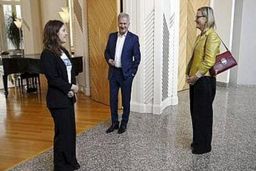 این دختر نوجوان برای یک روز رئیس جمهور شد!