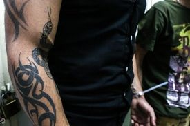 بازداشت بیش از ۱۰۰ اوباش مجازی با ۱۱ میلیون فالوئر