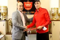 گل‌محمدی دو فصل دیگر با پرسپولیس تمدید کرد
