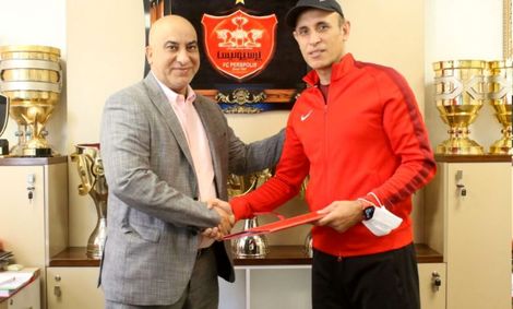 گل‌محمدی دو فصل دیگر با پرسپولیس تمدید کرد
