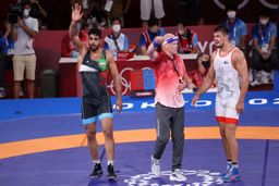 ساروی نخستین برنز کشتی ایران را دشت کرد/ طلسم شکسته شد