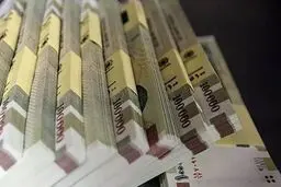 بانک مرکزی: نقدینگی به ۴۰۰۰ هزار میلیارد نزدیک شد