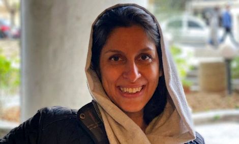 حکم یک سال زندان و یک سال ممنوع‌الخروجی نازنین زاغری تایید شد