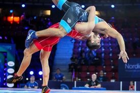 رکورد تاریخی کسب مدال طلا توسط تیم‌های آزاد و فرنگی