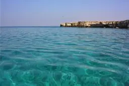 هندورابی؛ جزیره آقازاده‌ها!
