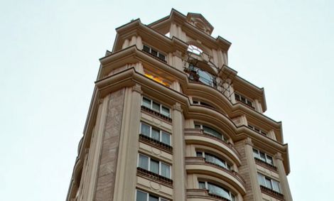 مالیات کمرشکن بر لوکس‌ها!