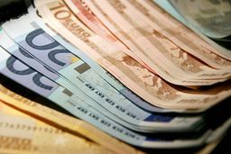 قیمت دلار وپوند و یورو امروز