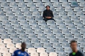 ورود تماشاگران به ورزشگاه از اول آذر اجرایی خواهد شد