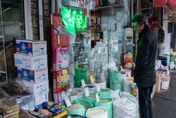 درآمد ثروتمندان ۱۴ برابر دهک‌های فقیر