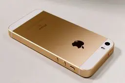 بسیاری از ایرانی‌ها آیفون‌هایشان را خاموش کردند