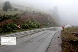 بارش برف و باران در جاده‌های شمالی
