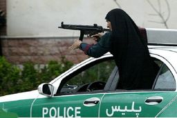 معاون رئیس جمهور: ساختار فعالیت زنان در کلانتری‌ها باید بازنگری شود