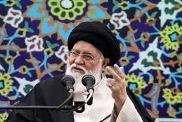 اقدامات دولت ما به جایی رسیده که دیگر به انتقال پول از طریق بانک‌های بین‌المللی احتیاج نداریم