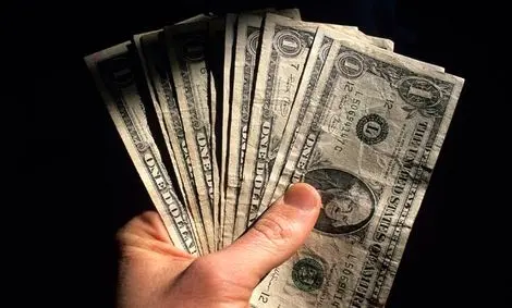 تضعیف تولید ملی پیامد ارز دولتی