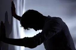 افسردگی و عواقب مخرب آن بر زندگی/ آیا رهایی از افسردگی درمان دارد؟