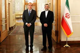 معاون سیاسی وزیرخارجه و «انریکه مورا» دیدار کردند