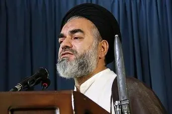 انتقاد شدید امام جمعه اصفهان از فضای مجازی/ از ما انتظار نداشته باشند سکوت کنیم