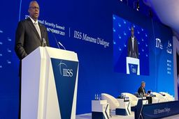 وزیر دفاع آمریکا: همچنان به راه‌حل دیپلماتیک درباره موضوع هسته‌ای ایران متعهدیم