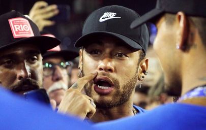 نیمار به قطر سفر می‌کند