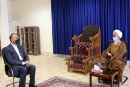 بخواهیم و نخواهیم باید با جهان مذاکره کنیم