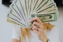 نرخ دلار و یورو