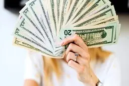 نرخ دلار و یورو