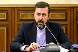 واکنش غریب آبادی به اخراج معلم محجبه در کانادا