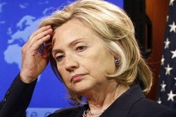 هشدار کلینتون درباره خطرات بیت کوین برای دلار آمریکا