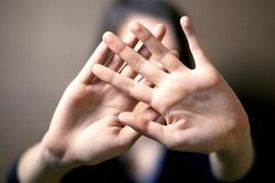 آزار دختر جوان در خانه ویلایی