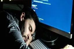مغز کم‌خواب‌ها خودخوری می‌کند