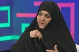 باید با کسانی که در مدارس از مسائل جنسی صحبت می‌کنند برخورد شود