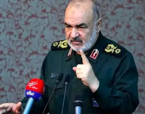 ما به برکت اسلام و رهبری توانستیم با کرونا مقابله کنیم