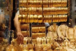 از امروز طلا‌فروشی‌ها حق دریافت مالیات از مشتری بابت اصل جنس را ندارند