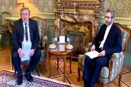 گفتگوی اولیانوف و باقری درباره مسائل حل نشده