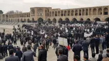 امام جمعه اصفهان: آب اینگونه است، گاهی هست و گاهی نیست