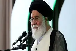 علم‌الهدی: در ورزشگاه‌های فوتبال مکان‌هایی مخصوص حضور زنان ایجاد شود