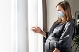 عوارض کرونا بر زنان بارداری که واکسینه نشده اند