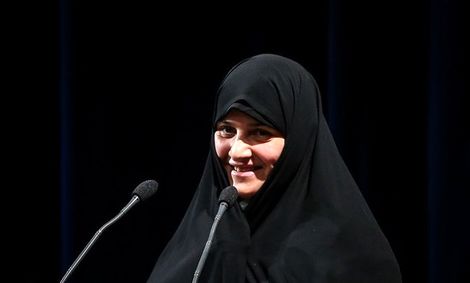 همسر رئیس جمهور: باید معنویت زن معاصر را به رخ بکشیم!