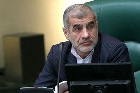 ادبیات عجیب نایب رئیس مجلس: شافعی گنده تر از دهانش حرف میزند!